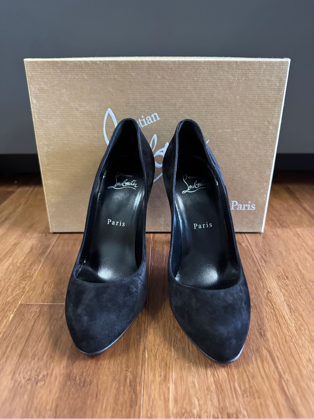 Brand new Christian Louboutin Dolly Black Suede Pump 100mm